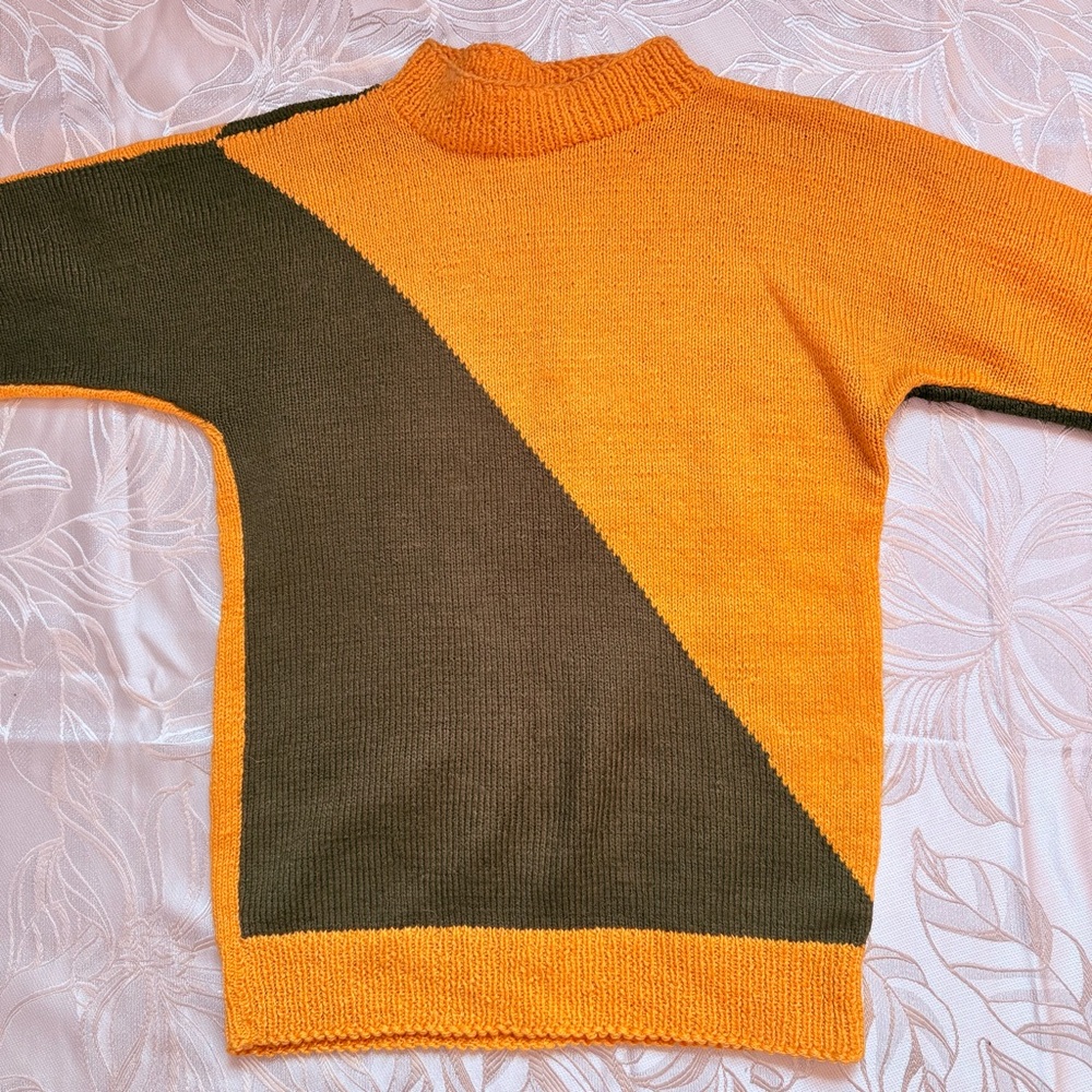 📣ANY 3 @ $33 - $6.99 ship📣 Vintage Hand Crafted Bold Colourblock Green & Orange